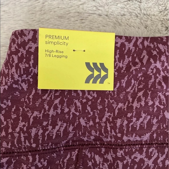 All In Motion High-Rise 7/8 Legging Size Small - Picture 5 of 6
